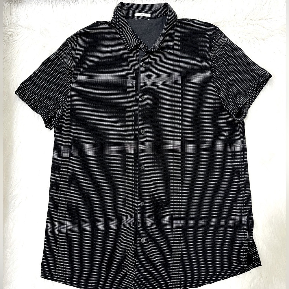 Men’s Calvin Klein Slim Fit Short Sleeve Button Down Size XL